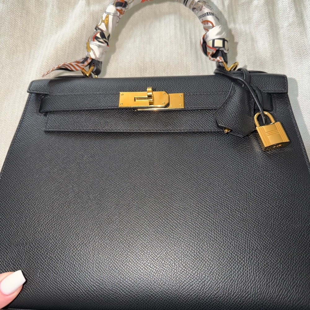 2025 Kelly 28 Black epsom with Gold hardware